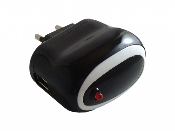 Deze universele, mooi gevormde en stijlvolle USB-lader is geschikt voor alle apparaten die met een USB 2.0 snoer zijn op te laden Universele USB thuislader, kleur wit voor Zopo Zp980